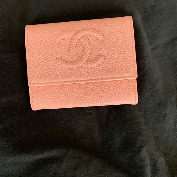 Authentic Chanel Pink Caviar Coin Purse - Picture 2 of 9